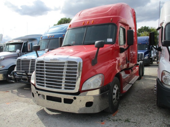 2012 FREIGHTLINER CA12564ST Cascadia Conventional