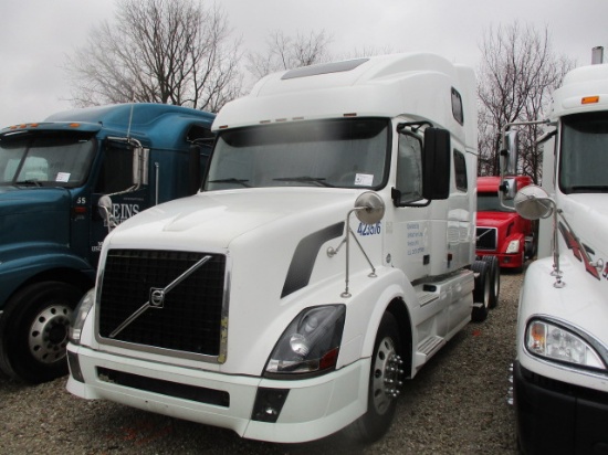 2007 VOLVO VNL64T-780 Conventional