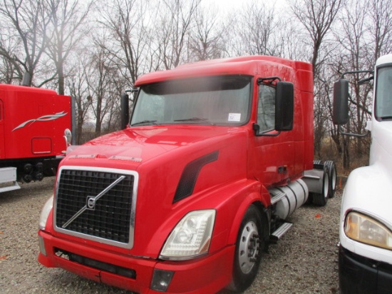 2007 VOLVO VNL64T-630 Conventional