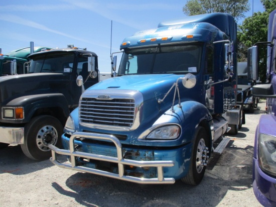 2006 FREIGHTLINER CL12064ST Columbia Conventional