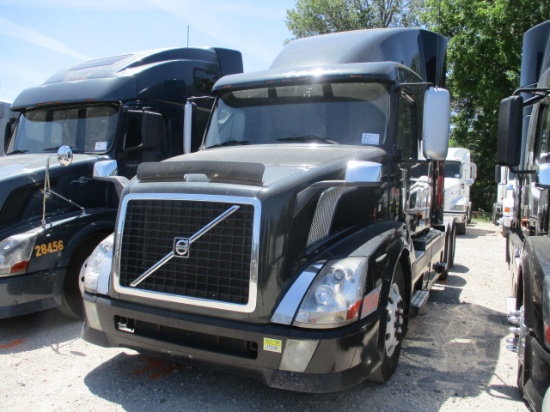 2006 VOLVO VNL64T-630 Conventional