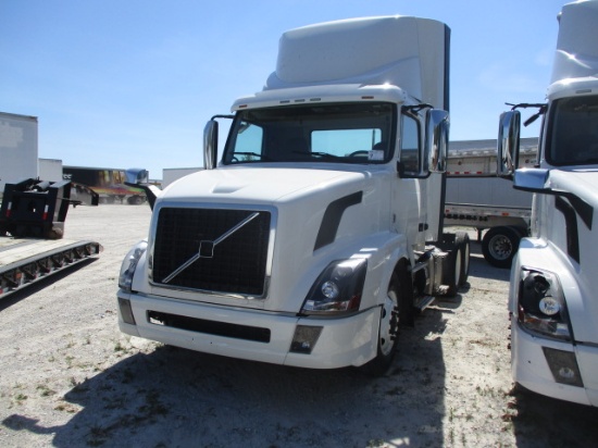 2016 VOLVO VNL64T Conventional