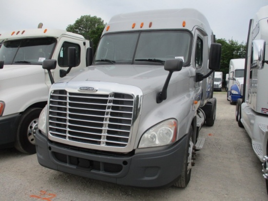 2014 FREIGHTLINER CA12564ST Cascadia Conventional