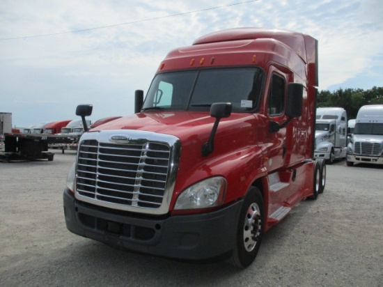 2014 FREIGHTLINER CA12564ST Cascadia Evolution Conventional