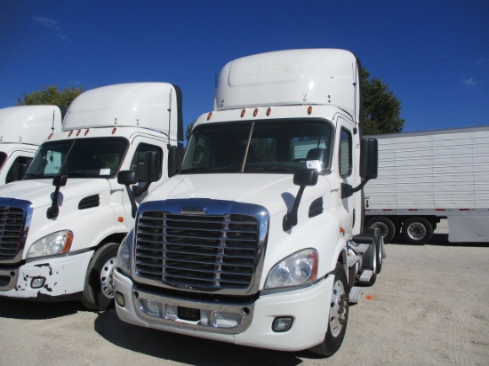 2016 FREIGHTLINER CA11364ST Cascadia Conventional