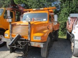 1991 INTERNATIONAL 4900 Dump Truck