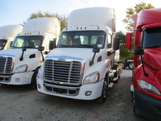 2016 FREIGHTLINER CA11364ST Cascadia Conventional