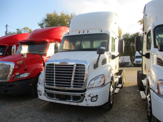 2016 FREIGHTLINER CA11364ST Cascadia Conventional