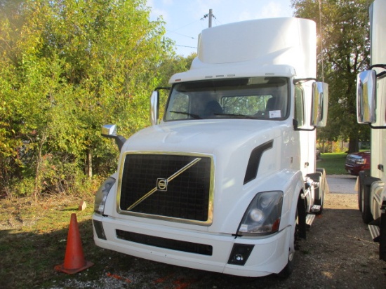 2016 VOLVO VNL64T Conventional