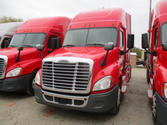 2018 FREIGHTLINER CA12564ST Cascadia Evolution Conventional