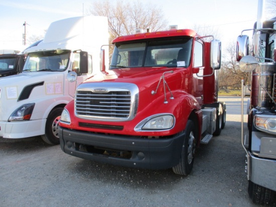 2014 FREIGHTLINER CL12064ST Columbia Glider Kit
