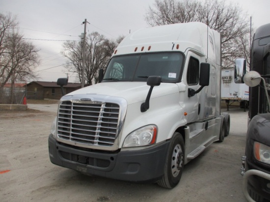 2013 FREIGHTLINER CA12564ST Cascadia Conventional