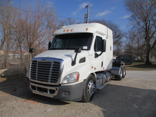 2013 FREIGHTLINER CA11364ST Cascadia Conventional
