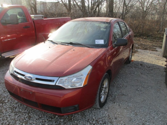 2011 FORD Focus SE Automobile