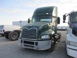 2013 MACK CXU613 Pinnacle Conventional, NON-RUNNER