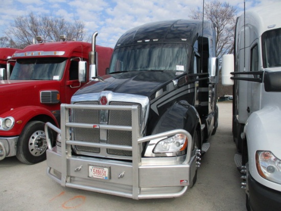 2017 KENWORTH T680 Conventional