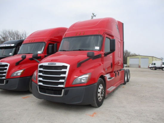 2018 FREIGHTLINER CA12664ST Cascadia Conventional