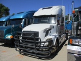 2004 VOLVO VNL64T-670 Conventional