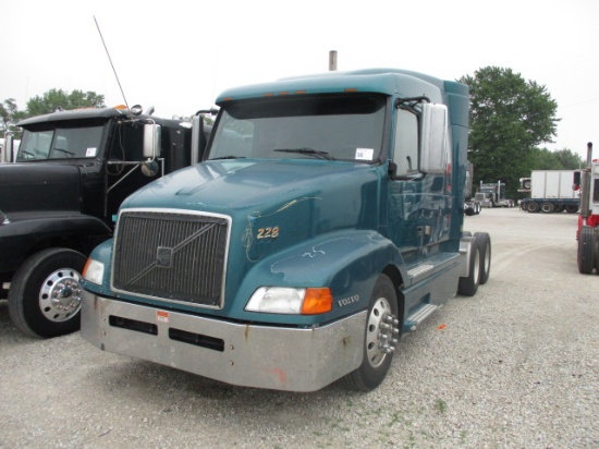 1998 VOLVO VNL64T-610 Conventional