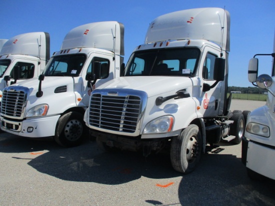 2016 FREIGHTLINER CA11364ST Cascadia Conventional, Non-Runner
