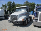 1998 VOLVO VNL64T Conventional