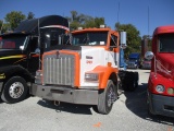 2002 KENWORTH T800 Conventional