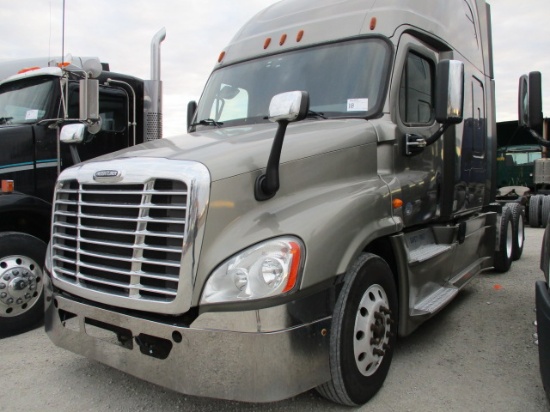 2014 FREIGHTLINER CA12564ST Cascadia Conventional