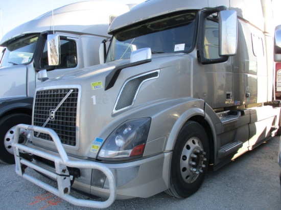 2016 VOLVO VNL64T-780 Conventional