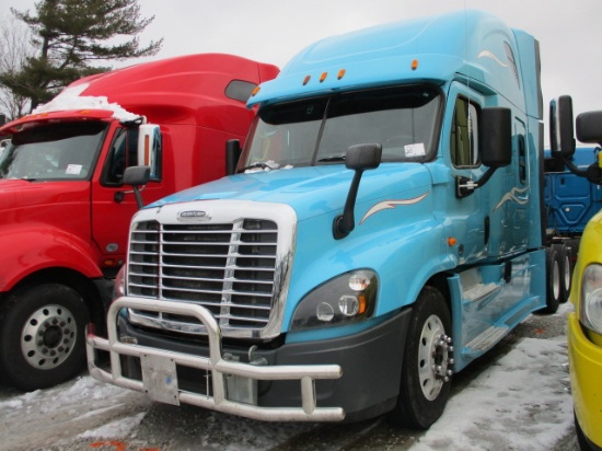 2015 FREIGHTLINER CA12564ST Cascadia Evolution Conventional