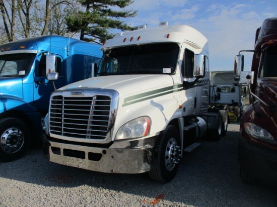 2016 FREIGHTLINER CA12564ST Cascadia Conventional