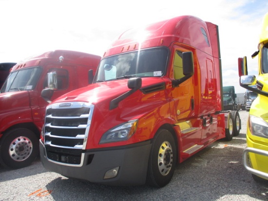 2018 FREIGHTLINER CA126 Cascadia Conventional