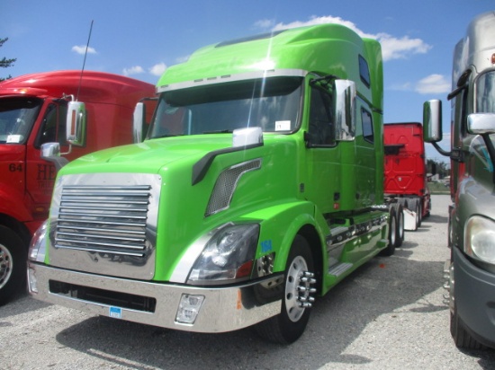 2016 VOLVO VNL64T-780 Conventional