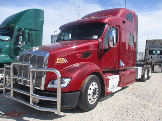 2013 PETERBILT 587 Conventional