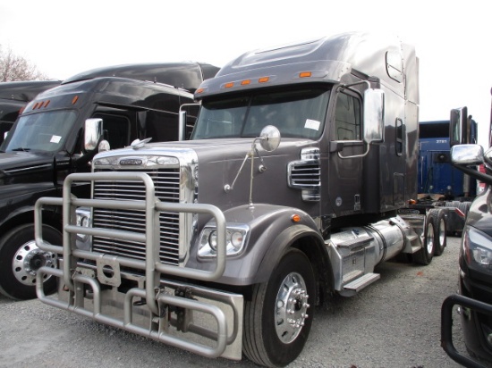 2022 FREIGHTLINER 122SD CD12264DT Conventional