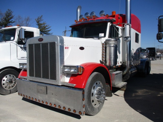 2002 PETERBILT 379 Extended Hood Ultra Cab Conventional