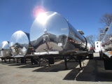 2001 FRUEHAUF Stainless Steel 44 Ft. Straight Barrel Insulated Tanker
