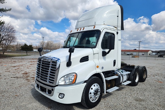 2016 FREIGHTLINER Cascadia CA11364ST Conventional