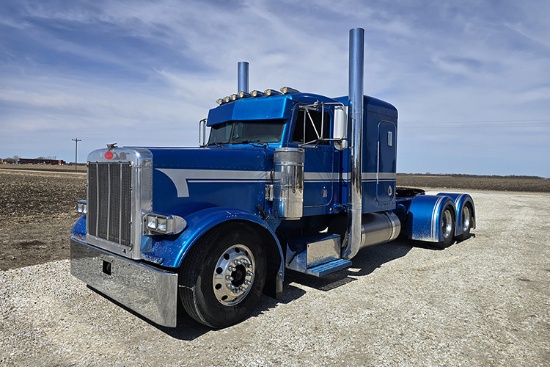 2001 PETERBILT 379 Conventional
