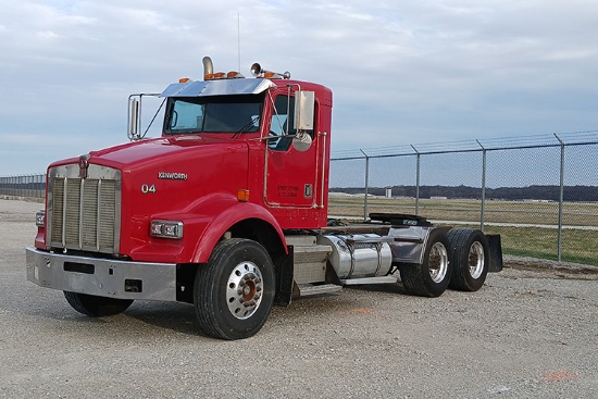 1999 KENWORTH T800 Conventional