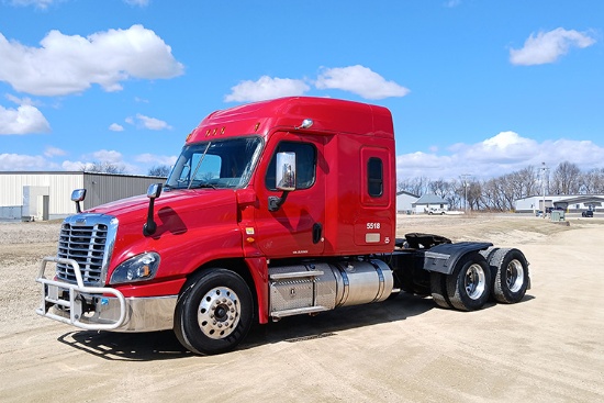 2018 FREIGHTLINER Cascadia CA12564ST Conventional