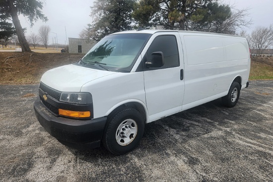 2018 CHEVROLET 3500 Express Cargo Van