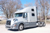 2016 VOLVO VNL64T-780 Conventional