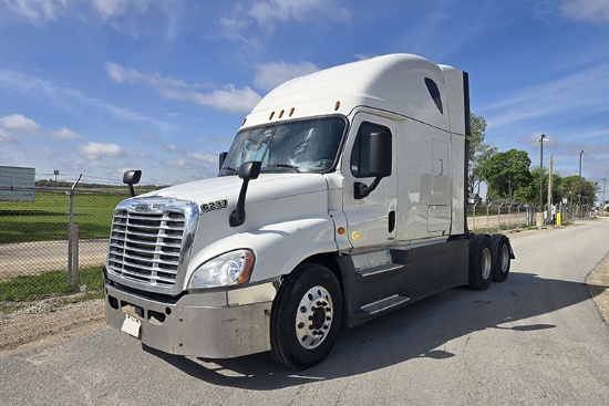 2016 FREIGHTLINER Cascadia CA12564ST Evolution Conventional