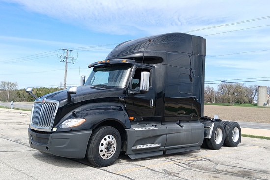 2018 INTERNATIONAL LT Conventional