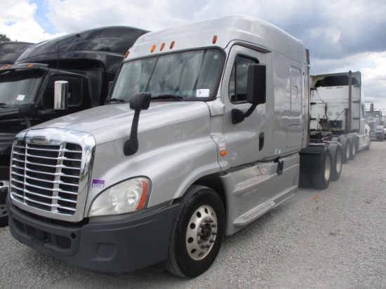 2016 FREIGHTLINER Cascadia CA12564ST Conventional