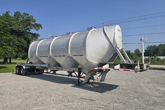 1995 HEIL 45 Ft. Aluminum Pneumatic Tanker