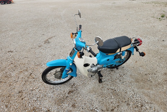 1981 HONDA C70 Passport Motorcycle