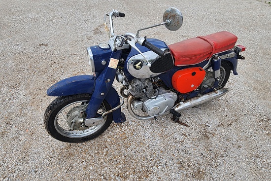 1969 HONDA Dream Motorcycle