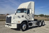2018 MACK CXU613 Pinnacle Conventional