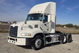 2016 MACK CXU613 Pinnacle Conventional